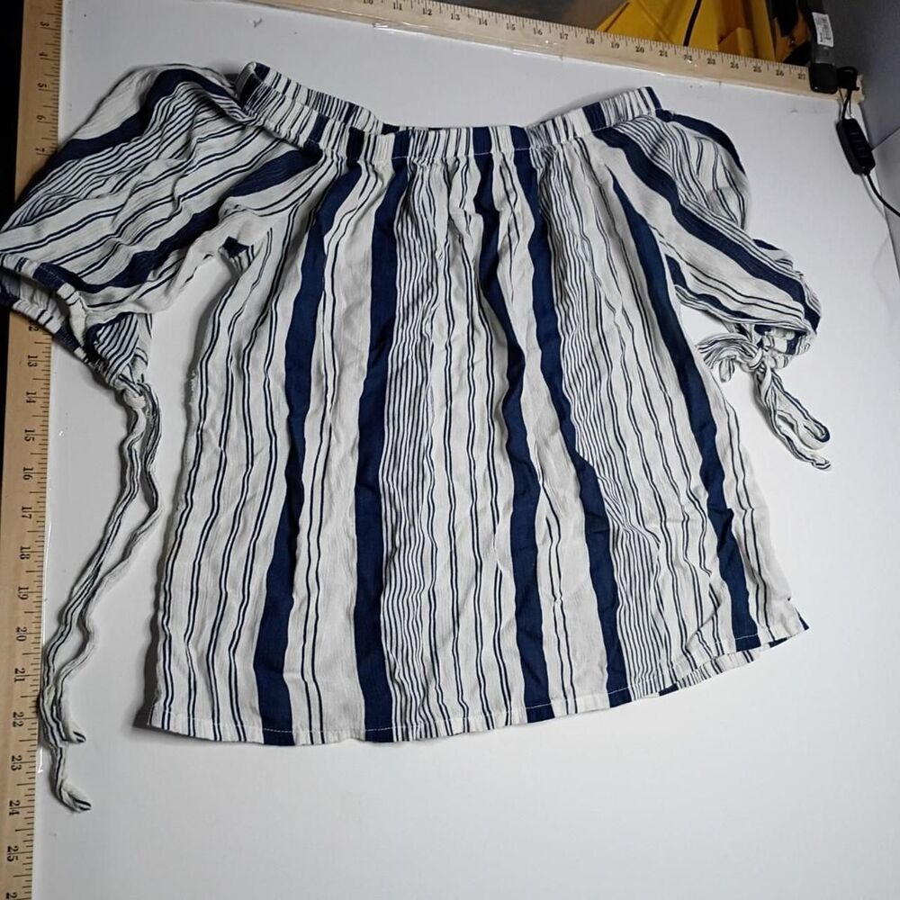 Milea Women's multi Blouse